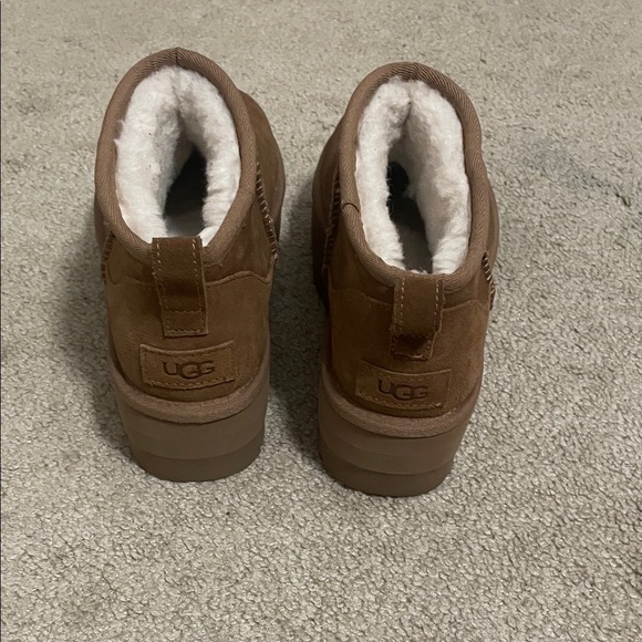 Women Chesnut Suede Ankle Boots - Picture 3 of 9